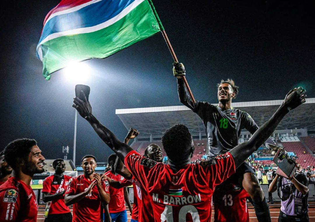 罗尔费斯：瓜帅深刻影响了欧洲众多俱乐部，怎么称赞都不为过（罗尔费斯：瓜帅对欧洲诸多俱乐部影响深远，任何赞美都不过分）